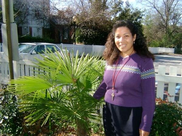 Image of Sonia Quiñones, hired by LACSI in 2009 to assume part-time maintenance duties in the LAEG. Sonia is responsible for general upkeep, including mulching, pruning, planting the garden and maintaining the LAEG greenhouse.